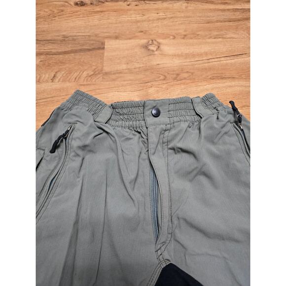 Endura Hummvee 3/4 Cycling Gray Black Outdoor Trail Shorts MTB Mountain Bike L - Picture 6 of 16